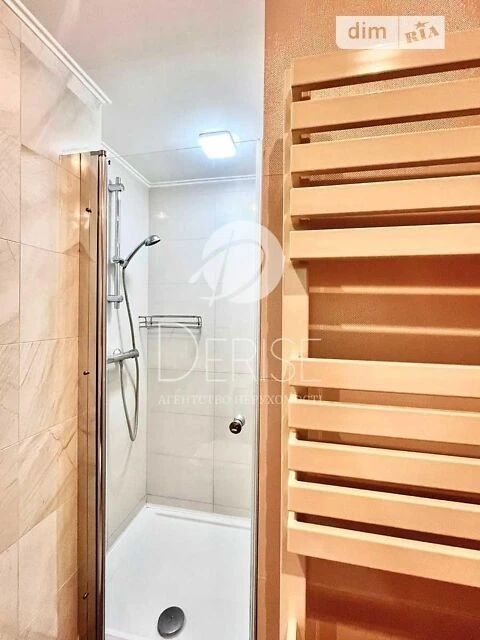 Продаж 3к квартири 64 кв. м на вул. Івана Мазепи 4А • ID 347