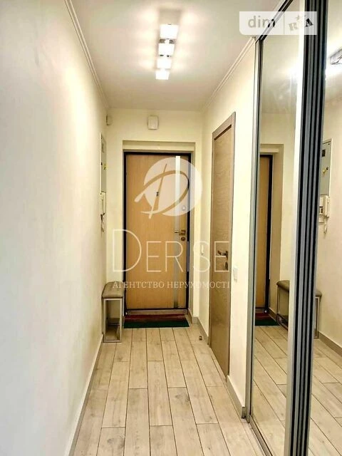 Продаж 3к квартири 64 кв. м на вул. Івана Мазепи 4А • ID 347