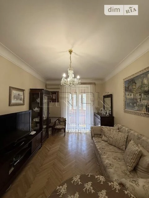Продаж 2к квартири 52 кв. м на вул. Олександра Кониського 2