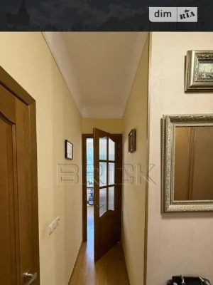 Продаж 2к квартири 52 кв. м на вул. Олександра Кониського 2