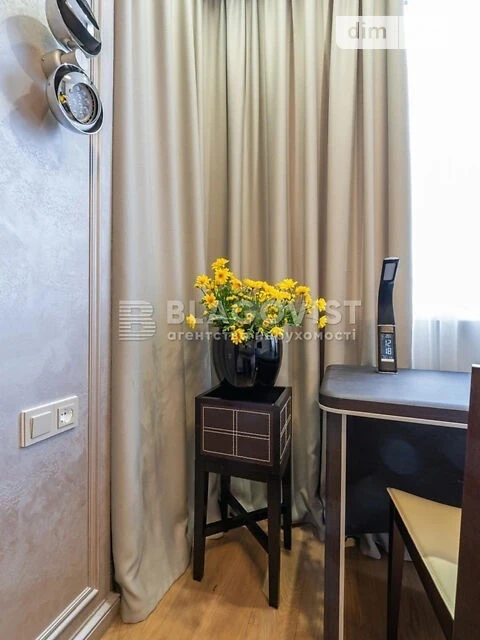 Продаж 2к квартири 83 кв. м на вул. Саксаганського 37Г • ID