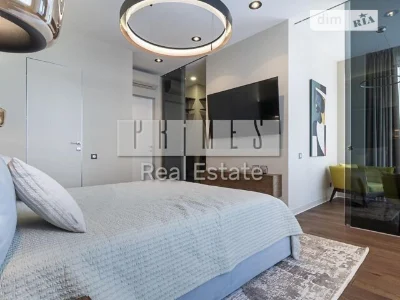 Продаж 4к квартири 120 кв. м на вул. Андрія Верхогляда 17 •