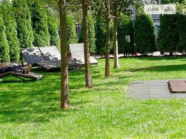 Продаж 2к квартири 41.5 кв. м на вул. Михайла Максимовича 26