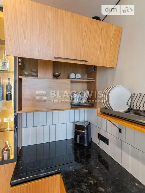 Продаж 2к квартири 74 кв. м на вул. Миколи Пимоненка 19 • ID