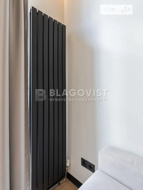 Продаж 2к квартири 74 кв. м на вул. Миколи Пимоненка 19 • ID