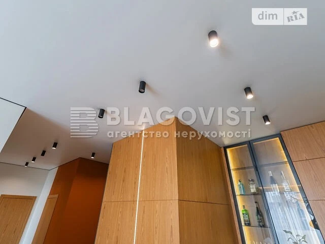 Продаж 2к квартири 74 кв. м на вул. Миколи Пимоненка 19 • ID