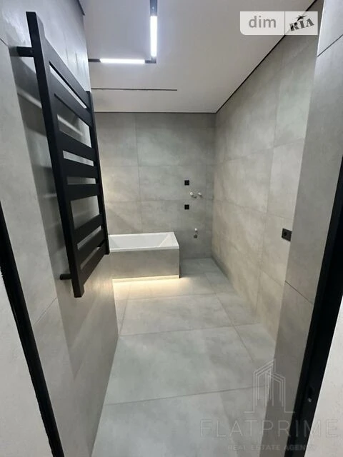Продаж 2к квартири 65 кв. м на наб. Дніпровська 18А • ID 347