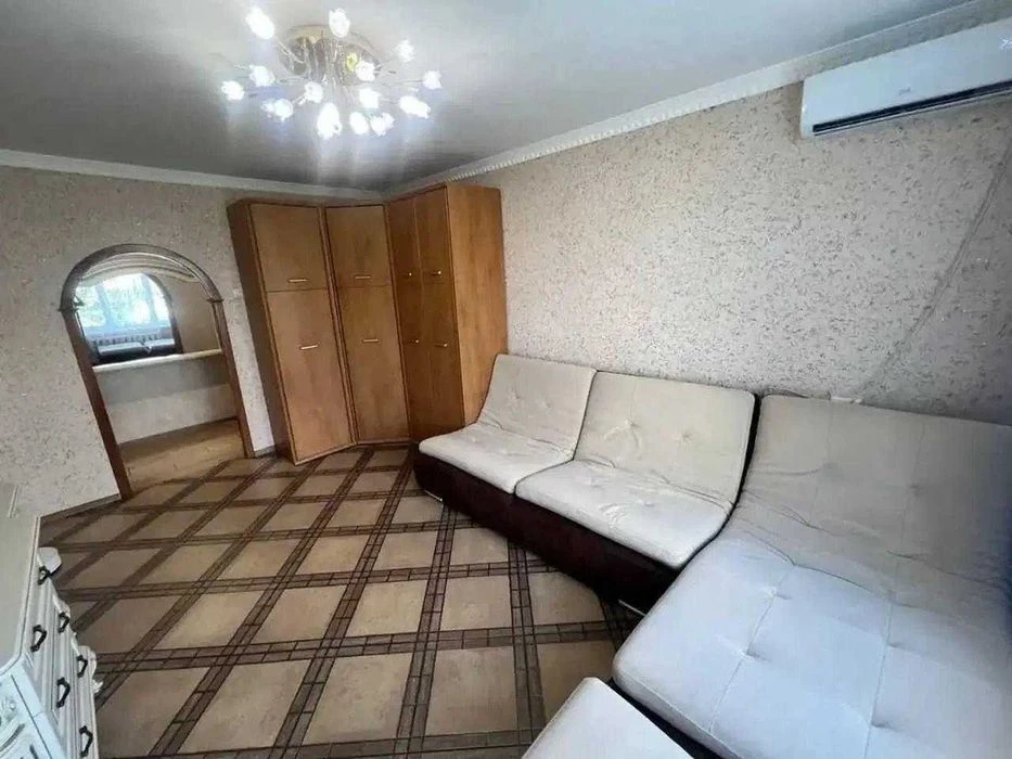 Продам 3-комн. квартиру с евро ремонтом Победа-5 пр. Героев,