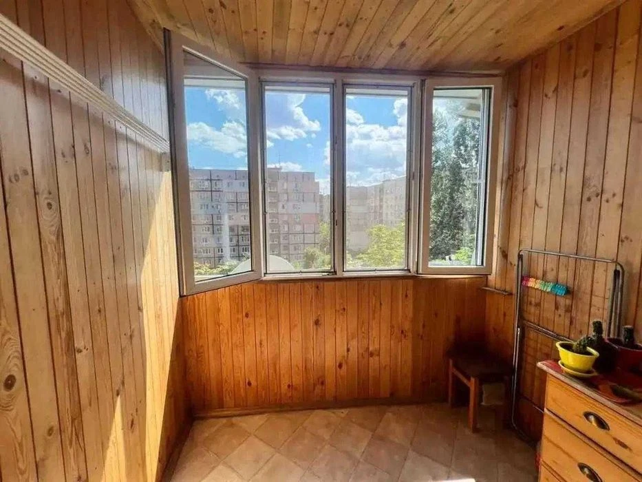 Продам 3-комн. квартиру с евро ремонтом Победа-5 пр. Героев,