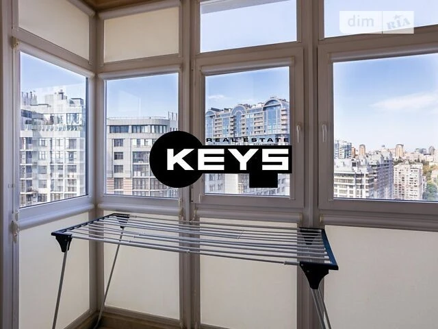 Продаж 4к квартири 175 кв. м на вул. Андрія Верхогляда 9 • I