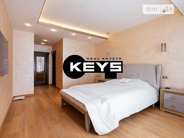 Продаж 4к квартири 175 кв. м на вул. Андрія Верхогляда 9 • I
