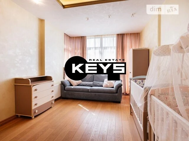 Продаж 4к квартири 175 кв. м на вул. Андрія Верхогляда 9 • I