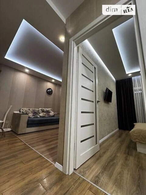 Продаж 2к квартири 45 кв. м на вул. Регенераторна 4 • ID 347