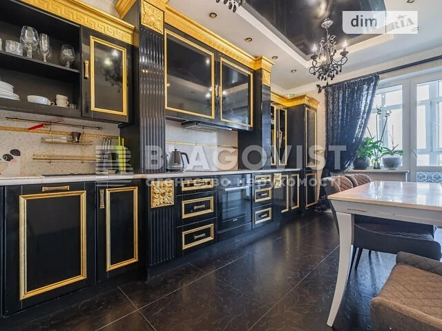 Продаж 2к квартири 79 кв. м на вул. Дегтярівська 25А • ID 34