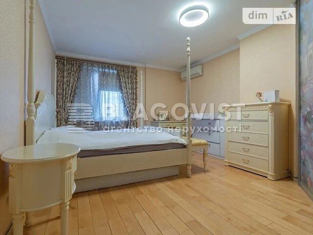 Продаж 2к квартири 79 кв. м на вул. Дегтярівська 25А • ID 34