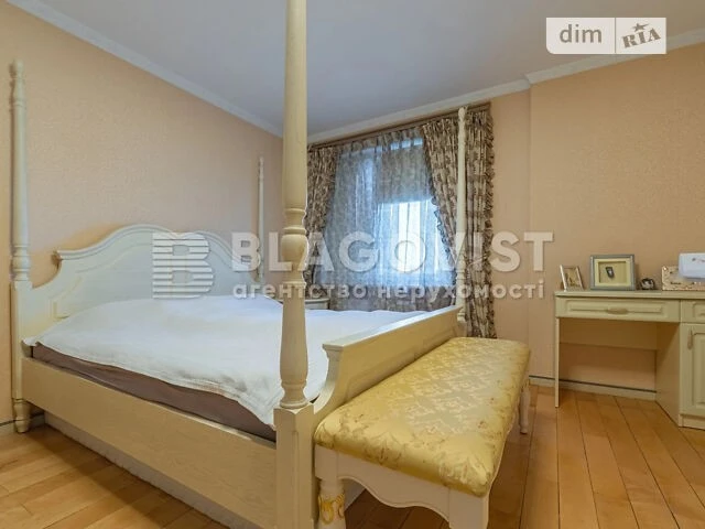 Продаж 2к квартири 79 кв. м на вул. Дегтярівська 25А • ID 34