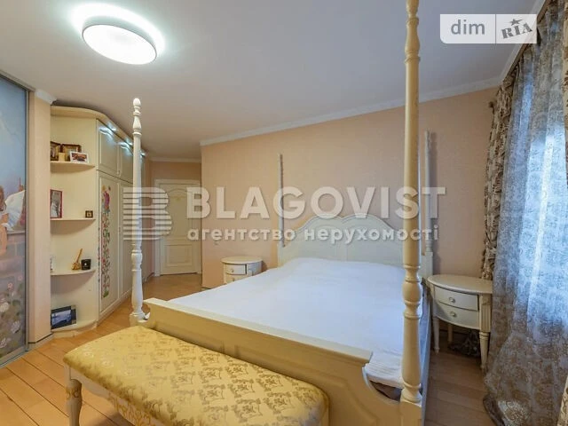 Продаж 2к квартири 79 кв. м на вул. Дегтярівська 25А • ID 34
