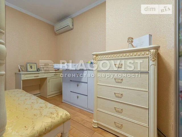Продаж 2к квартири 79 кв. м на вул. Дегтярівська 25А • ID 34