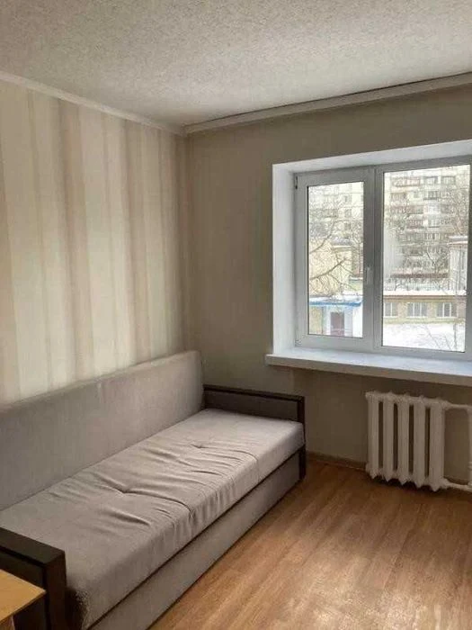 Продам гостинку с удобствами на Одеской