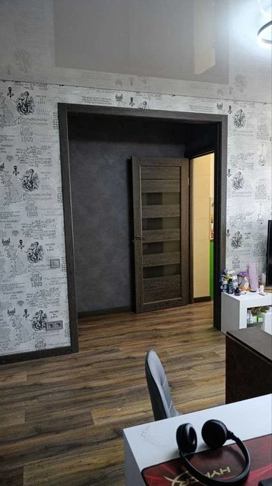 Продам 3 комн квартиру по пр.Байрона с капитальным ремонтом
