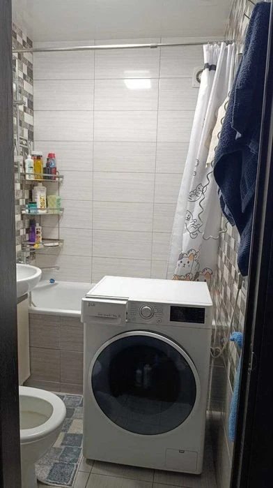 Продам 3 комн квартиру по пр.Байрона с капитальным ремонтом