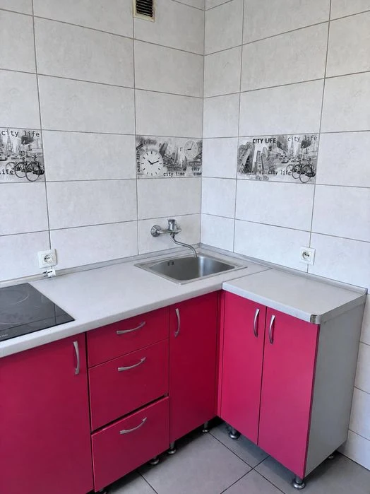 Продаж / Квартира / вул. Відінська, 12 школа, Рівне