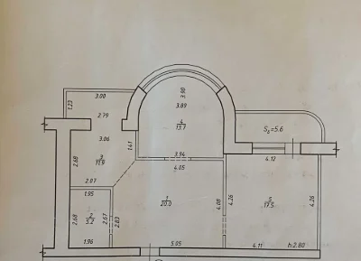продам 2 х кімнатну в центрі міста на Користильова(колишня Г
