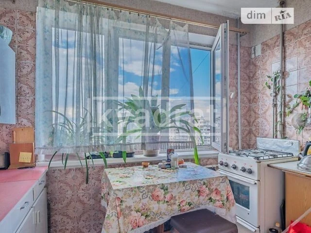 Sale of 3-room apartment 62.2 sq. m. on Pryrichna Street 19 • ID 34582