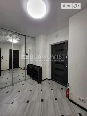 Продаж 1к квартири 50 кв. м на вул. Драгоманова 2 • ID 34794