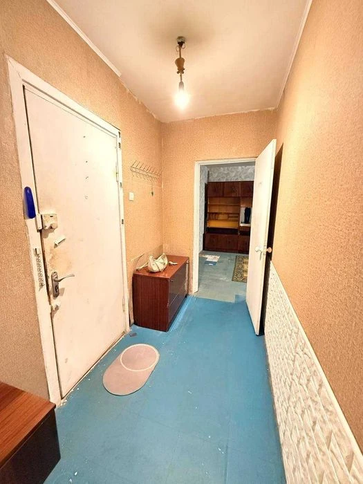 Продам большую 2к Тополь 1. Терра.Чешка