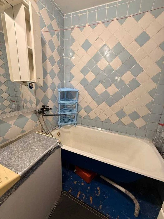 Продам большую 2к Тополь 1. Терра.Чешка
