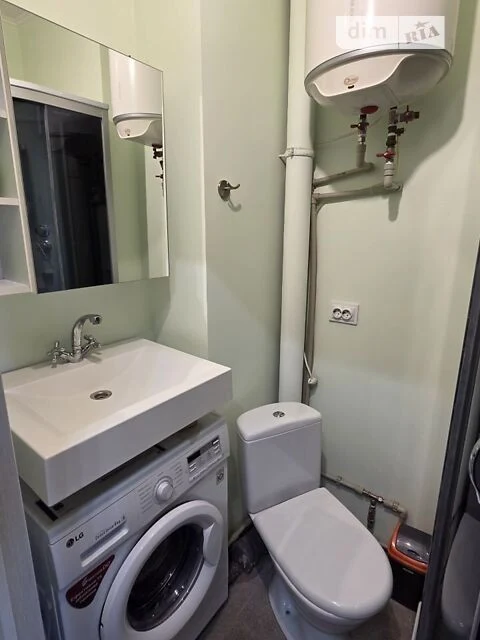 Продаж 1к квартири 22 кв. м на просп. Соборності 17 • ID 347