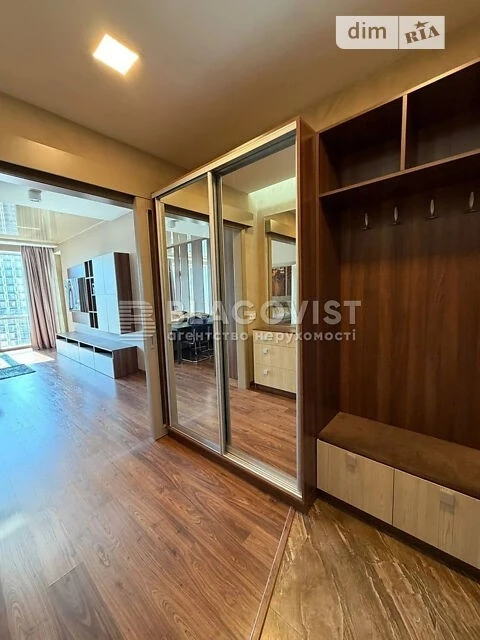 Продаж 1к квартири 65 кв. м на вул. Саксаганського 37К • ID