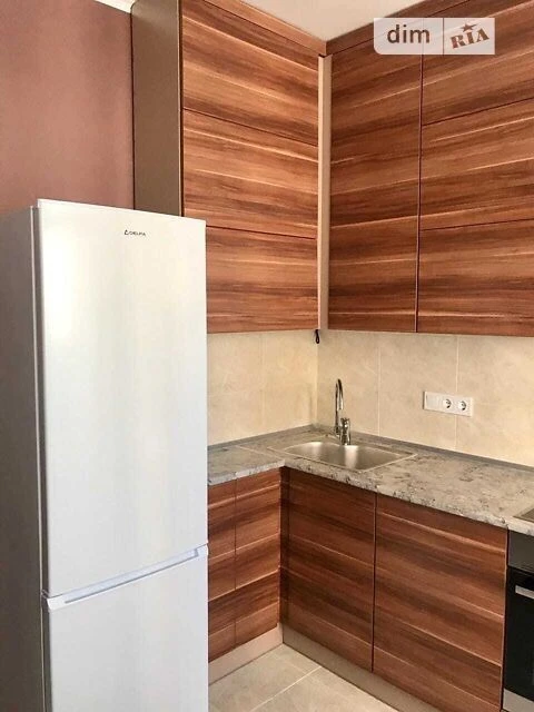 Продаж 1к квартири 37.2 кв. м на вул. Петра Калнишевського 6