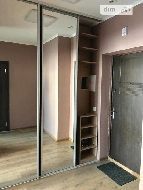 Продаж 1к квартири 37.2 кв. м на вул. Петра Калнишевського 6