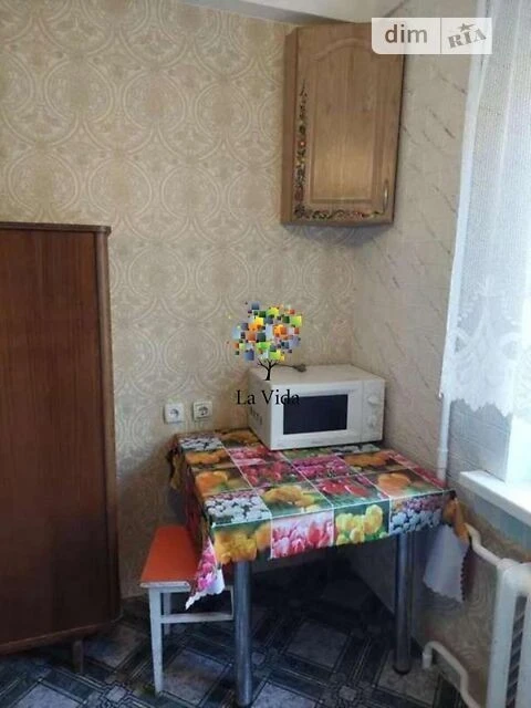 Продаж 1к квартири 30.8 кв. м на вул. Івана Дзюби 6, кв. 68