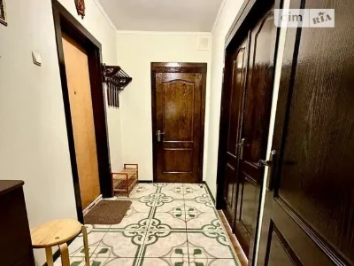 Продаж 2к квартири 55 кв. м на вул. Миколи Закревського 13 •