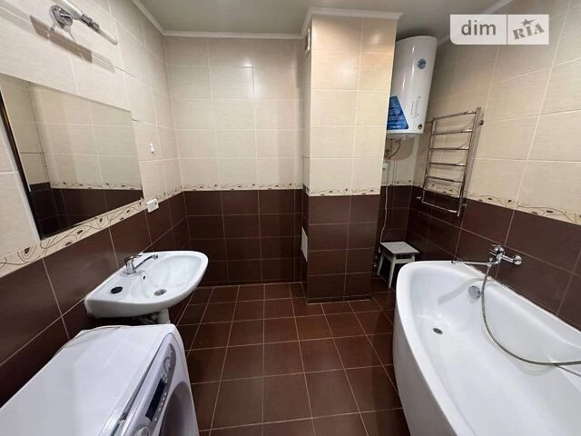 Продаж 1к квартири 65 кв. м на бул. Миколи Руденка 14Л • ID