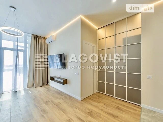 Продаж 1к квартири 53 кв. м на просп. Берестейський 11 • ID