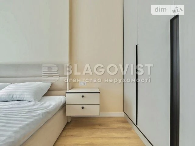 Продаж 1к квартири 53 кв. м на просп. Берестейський 11 • ID