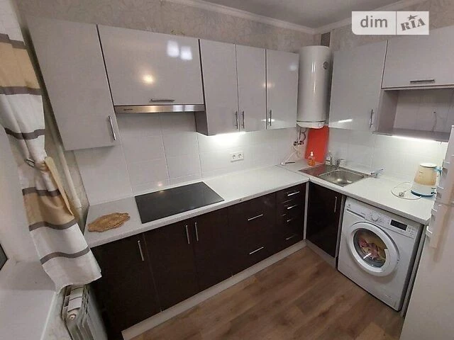 Продаж 1к квартири 33 кв. м на вул. Левка Лук'яненка • ID 34