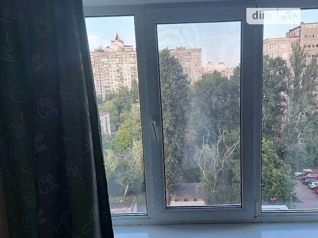 Продаж 1к квартири 33 кв. м на вул. Левка Лук'яненка • ID 34