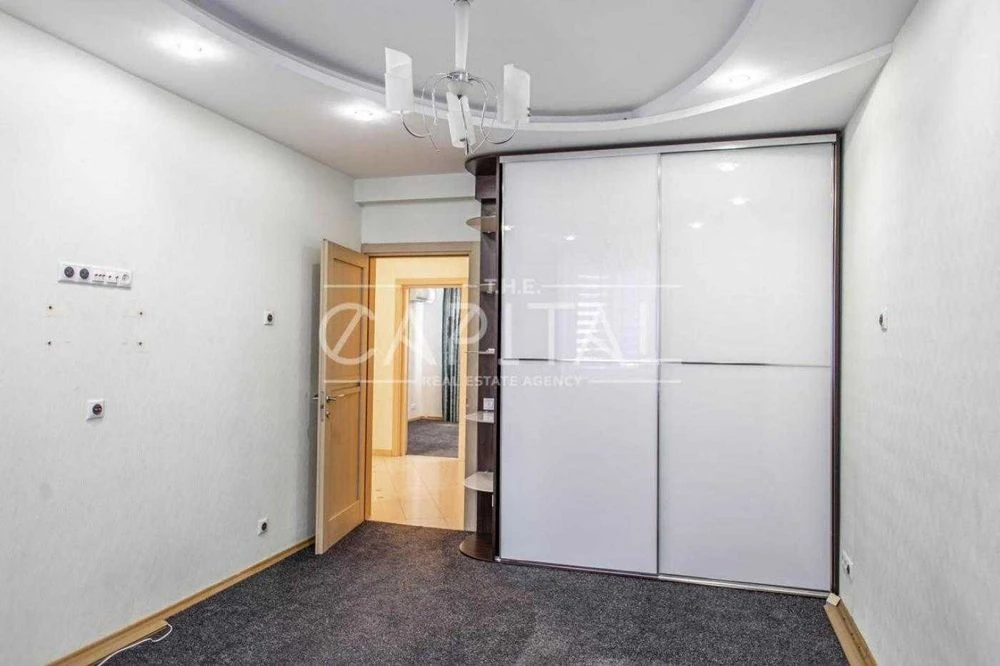 Продажа 3к квартиры, ул. Никольско-Слободская, Днепровский р