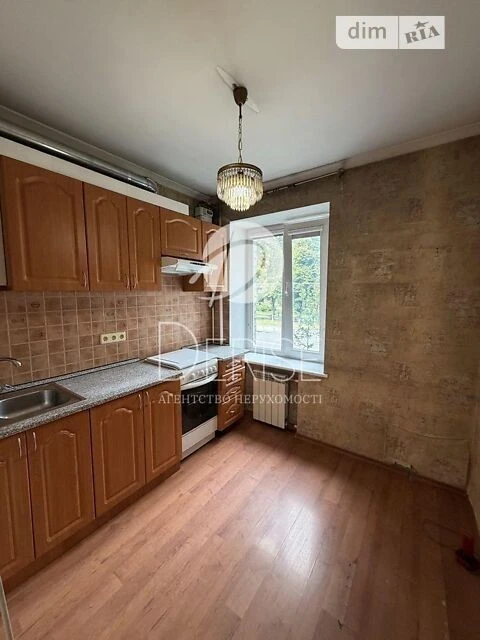 Продаж 1к квартири 33 кв. м на вул. Івана Мазепи 8 • ID 3479