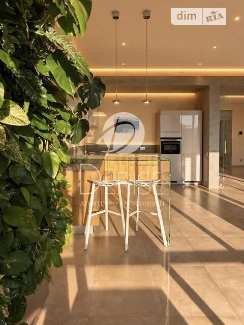 Продаж 2к квартири 98 кв. м на вул. Новокодацька 14 • ID 347