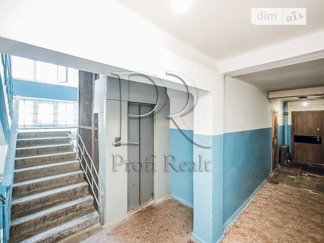 Продаж 1к квартири 33.8 кв. м на вул. Борщагівська 2 • ID 34