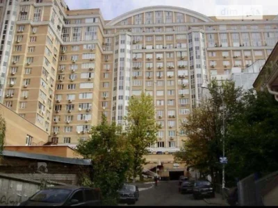 Продаж 3к квартира 125 м2 у центрі біля метро Олімпійська бе