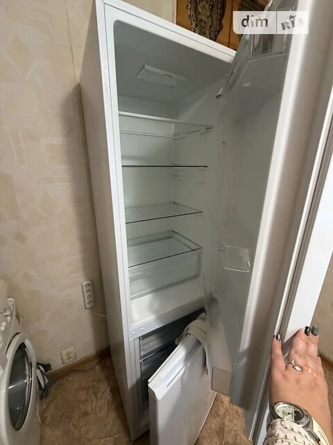 Продаж 2к квартири 47 кв. м на просп. Любомира Гузара 20 • I