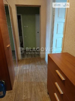 Продаж 2к квартири 50.4 кв. м на вул. Романа Ратушного 35А •