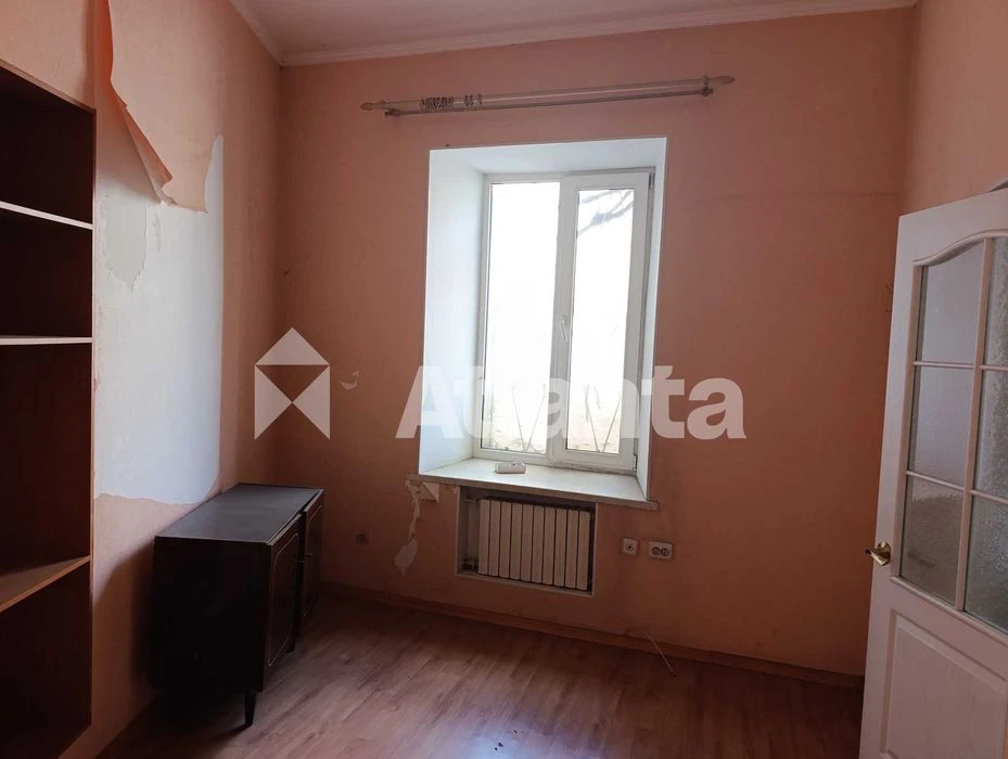 4-кімнатна 80,4 м² біля Херсонського скверу: 1 поверх, під р